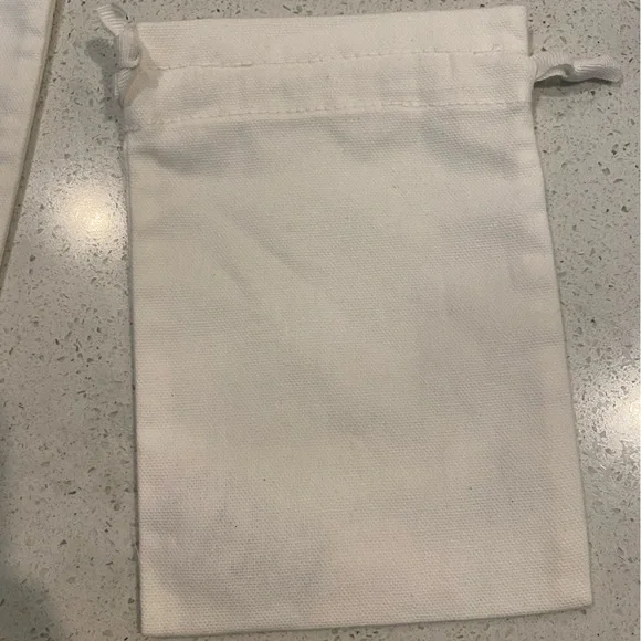 Dior Cream and Gold dust bag set - Picture 6 of 9